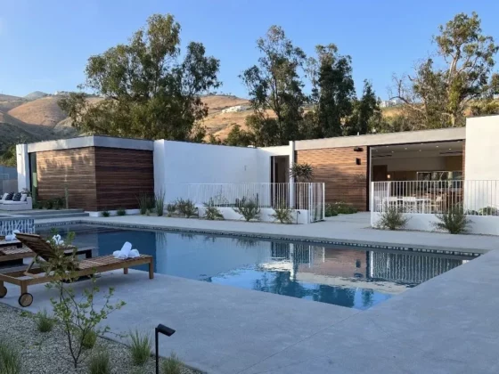 Substrata Argyle Pool